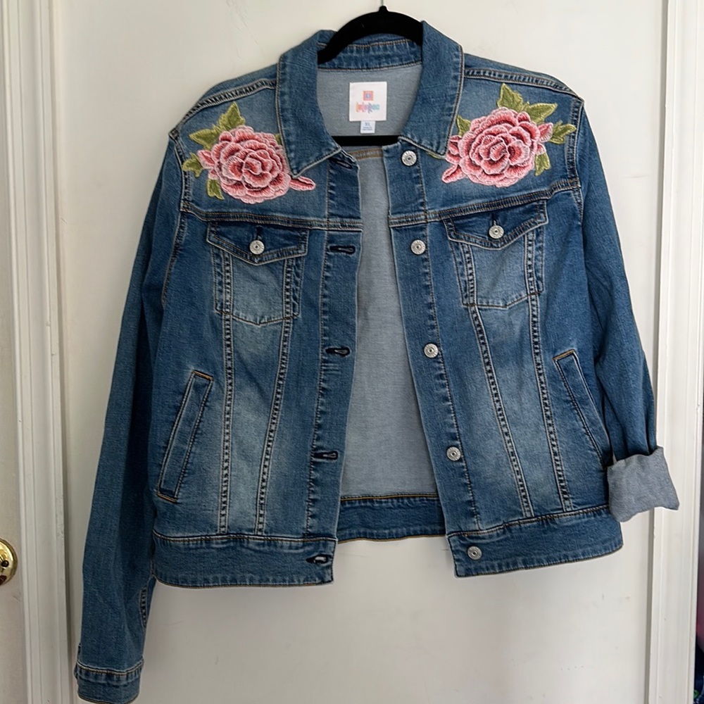 NWT Lularoe Harvey denim jacket. Size XL
